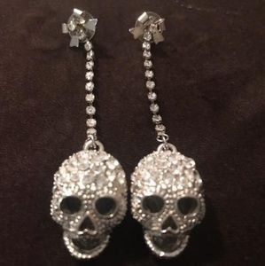 Skull rhinestone earrings
